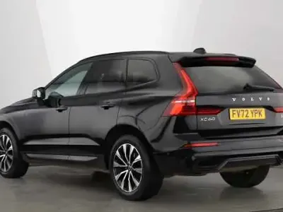 Second-hand Volvo XC60 Plus 194 CP (142 kW) 2023 Negru SUV