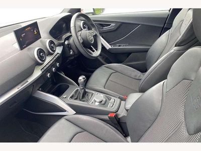 Used Audi Q2 S-Line 150 HP (110 kW) 2021 White SUV