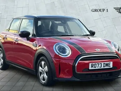 Used Mini Cooper Comfort 136 HP (100 kW) 2023 Chili red Hatchback