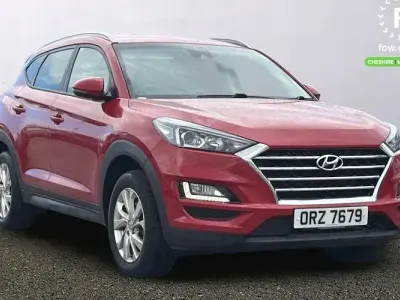Used Hyundai Tucson SE 132 HP (97 kW) 2019 Red SUV