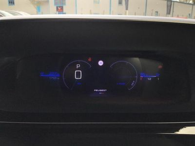 Peugeot e-308