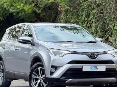 Used Toyota RAV4 Business Edition 143 HP (105 kW) 2017 Silver SUV