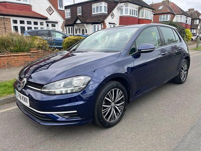 Used VW Golf VII SE 125 HP (91 kW) 2018 Blue Hatchback