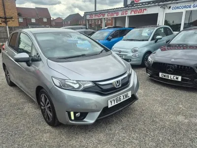 Używany Honda Jazz EX 102 KM (75 kW) 2016 Srebrny Hatchback