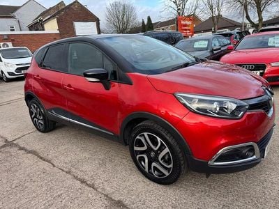 Second-hand Renault Captur Dynamique 90 CP (66 kW) 2017 Roșu SUV
