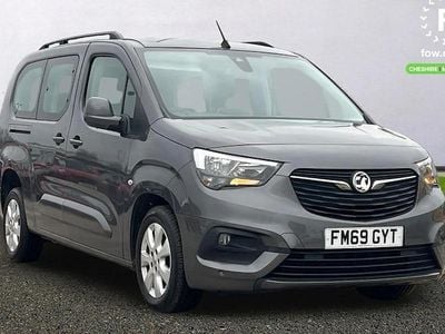 Used Vauxhall Combo 102 HP (75 kW) 2020 Grey Estate