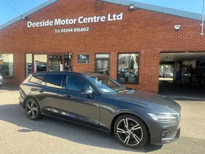 Usado Volvo V60 R-Design 150 CV (110 kW) 2019 Gris Familiar