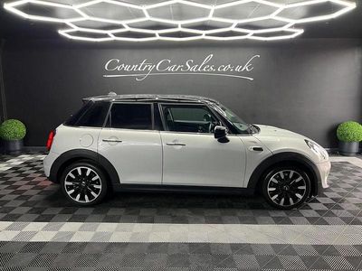 Używany Mini Cooper Exclusive 2020 Srebrny Hatchback