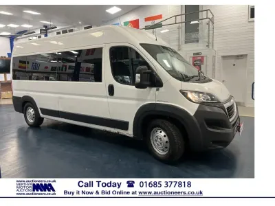 Used Peugeot Boxer Access 130 HP (95 kW) 2015 White Van