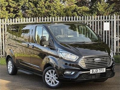 Begagnad Ford Tourneo Custom Titanium 2021 Svart Van