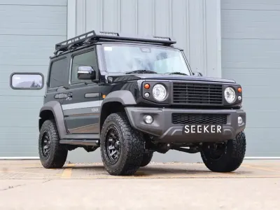 Usado Suzuki Jimny 101 HP (74 kW) 2024 Preto SUV