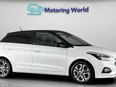 Used Hyundai i20 101 HP (74 kW) 2020 White Hatchback