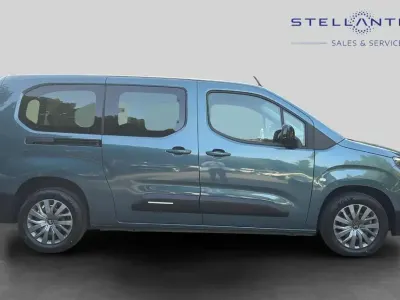 Used Citroën Berlingo 98 kW (134 HP) 2024 Blue MPV