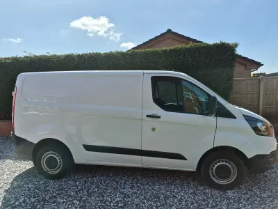 Used Ford Transit Custom 105 HP (77 kW) 2020 White Van