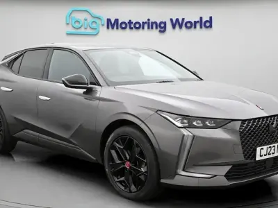 Usado DS Automobiles DS4 Performance Line Plus 131 CV (96 kW) 2023 Gris SUV