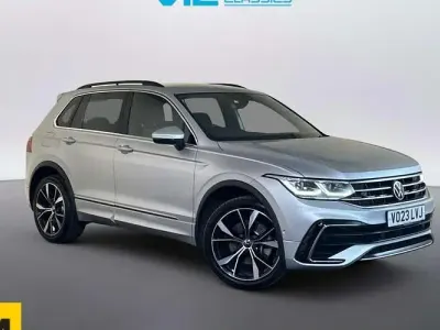 Second-hand VW Tiguan R-line 245 CP (180 kW) 2023 Argintiu SUV