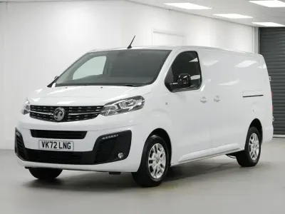 Used Vauxhall Vivaro Sportive 100 HP (73 kW) 2022 White MPV