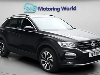 Used VW T-Roc Active 150 HP (110 kW) 2021 Black SUV