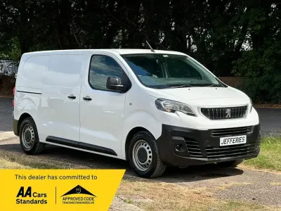 Used Peugeot Expert 2018 White Van