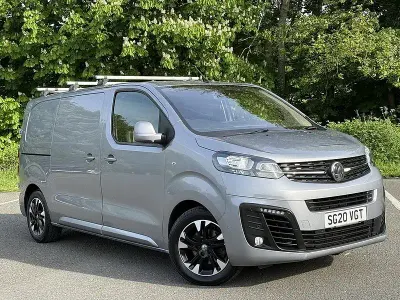 Usado Vauxhall Vivaro Elite 120 CV (88 kW) 2020 Gris Monovolumen
