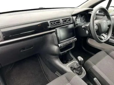 Begagnad Citroën C3 PureTech 81 HK (59 kW) 2021 Grå Halvkombi