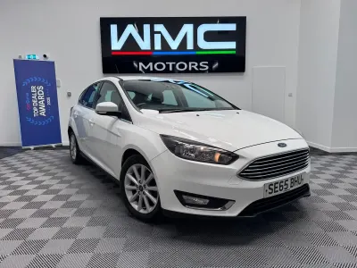 Used Ford Focus Titanium 115 HP (84 kW) 2015 White Hatchback