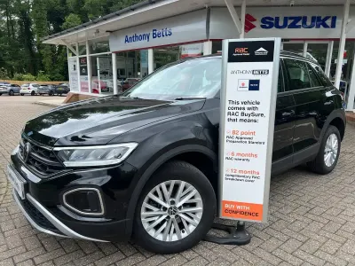 Used VW T-Roc Life 115 HP (84 kW) 2025 Black SUV