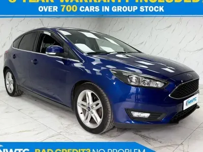 Używany Ford Focus Zetec 125 KM (91 kW) 2015 Niebieski Hatchback