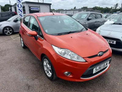Used Ford Fiesta Zetec 96 HP (70 kW) 2011 Red Hatchback