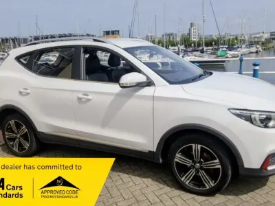 Used MG ZS 106 HP (77 kW) 2019 White SUV
