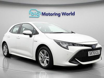 Used Toyota Corolla 122 HP (89 kW) 2020 White Hatchback