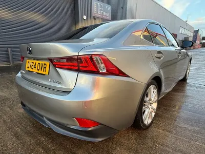 Used Lexus IS300h Executive Line 223 HP (164 kW) 2014 Silver Sedan