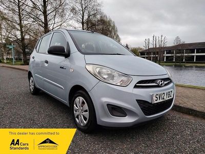 Used Hyundai i10 68 HP (50 kW) 2012 Silver Hatchback