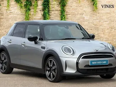 Used Mini Cooper Exclusive 136 HP (100 kW) 2023 Silver Hatchback
