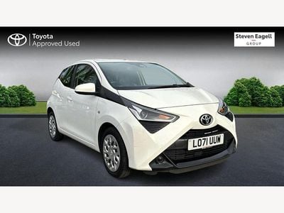 White Used 2022 Toyota Aygo X-play Hatchback | £9,684 (Good price)