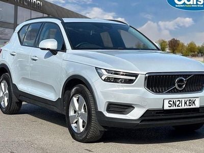 Used Volvo XC40 Momentum 129 HP (94 kW) 2021 Silver SUV