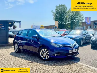 Used Toyota Auris Hybrid 2016 Blue Hatchback