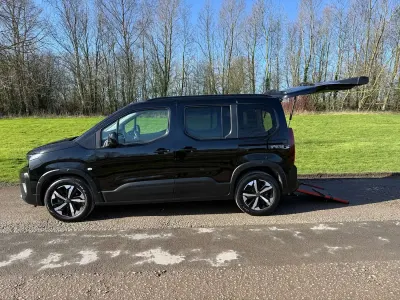 Used Peugeot Rifter Allure 2025 Black MPV