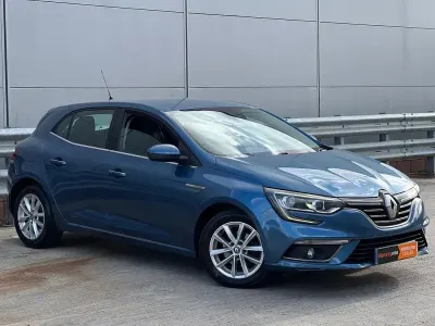 Używany Renault Mégane Dynamique 110 KM (80 kW) 2017 Niebieski Hatchback