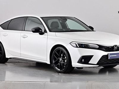 Platinum white Used 2025 Honda Civic Hybrid Hatchback | £29,795 (Fair price)