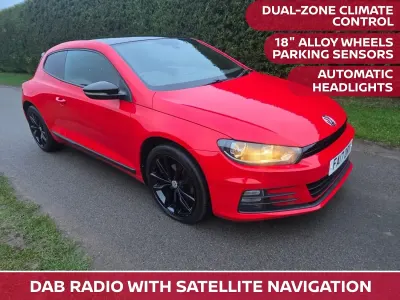 Usado VW Scirocco Black Edition 125 CV (91 kW) 2017 Rojo Coupe