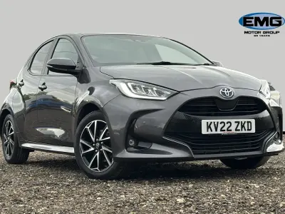 Używany Toyota Yaris Design 116 KM (85 kW) 2022 Szary Hatchback