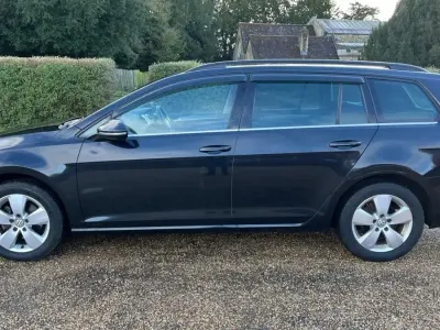 Używany VW Golf VIII SE 105 KM (77 kW) 2025 Czarny Kombi