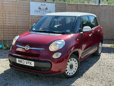 Used Fiat 500L Easy 85 HP (62 kW) 2013 Red/white MPV