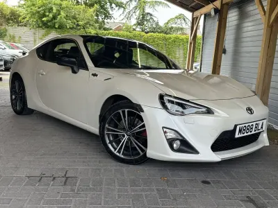 Used Toyota GT86 GT 197 HP (144 kW) 2012 White Coupe