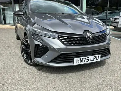 Used Renault Clio Techno 90 HP (66 kW) 2025 Grey Hatchback