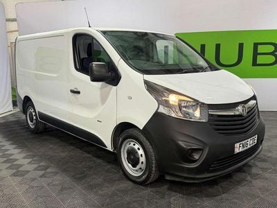 White Used 2016 Vauxhall Vivaro S MPV | £7,495 (Fair price)