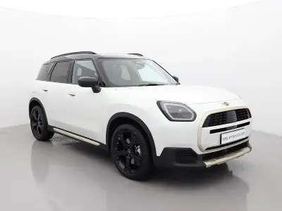 Używany Mini Countryman Exclusive 215 KM (158 kW) 2025 Biały SUV