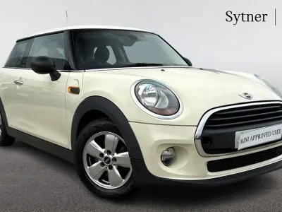 Używany Mini ONE Hatch 101 KM (74 kW) 2015 Biały Hatchback