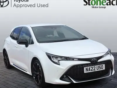 Used Toyota Corolla Sport 184 HP (135 kW) 2022 White Hatchback